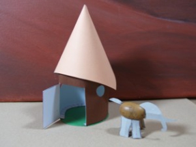 Elefantenhaus mit Eichelelefant