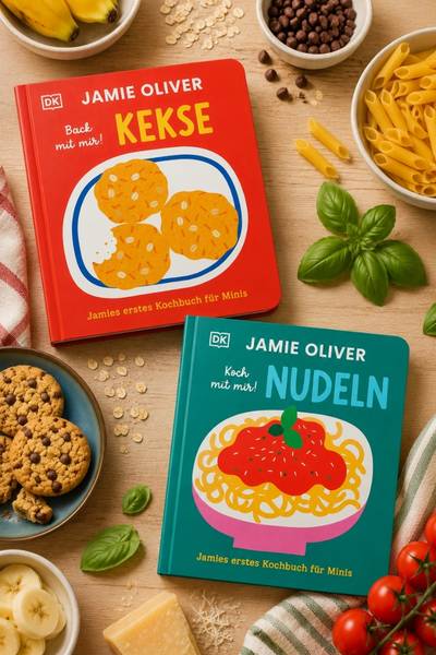 Zwei Pappbilderbücher aus der Reihe „Jamies erstes Kochbuch für Minis“